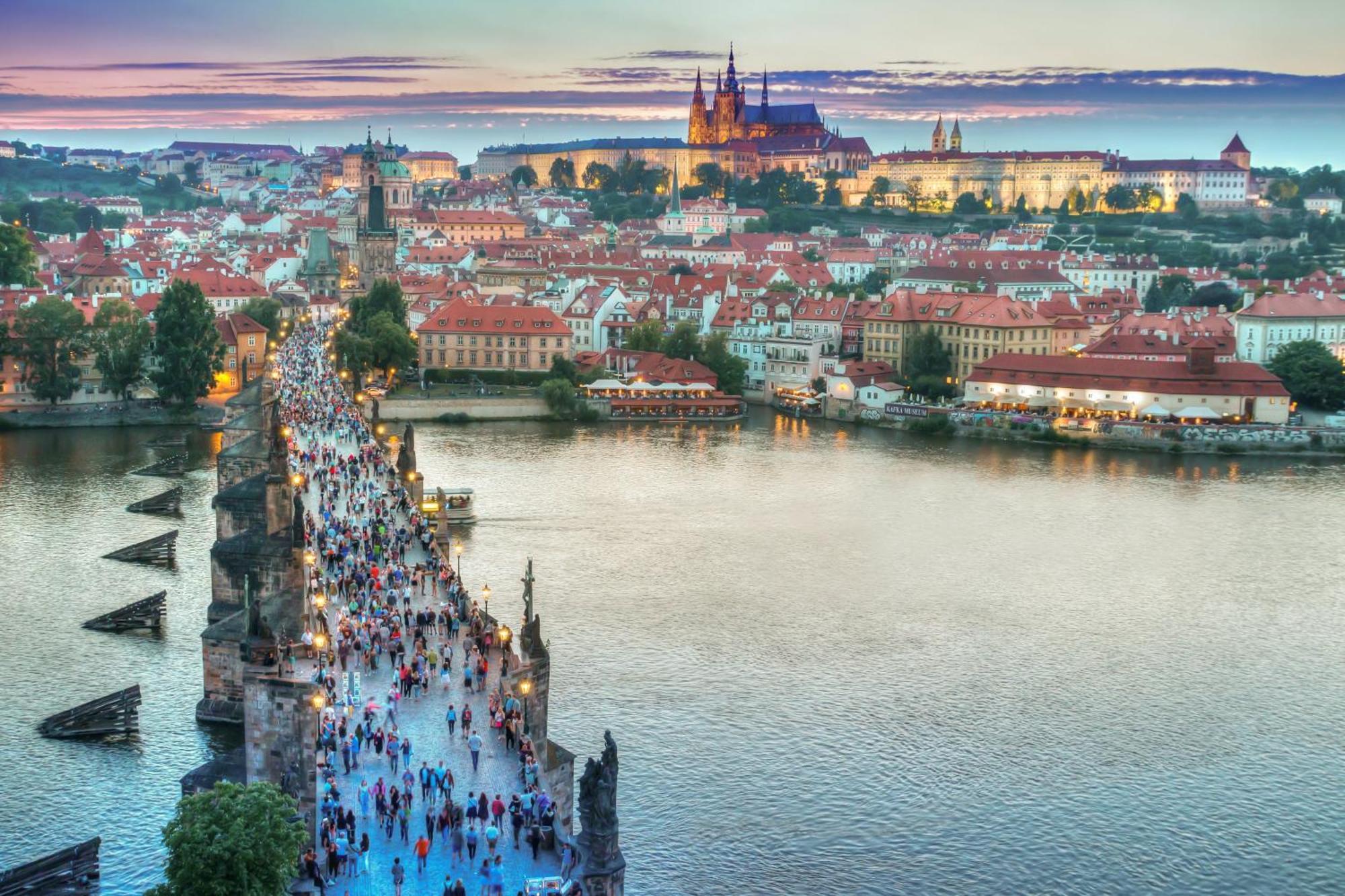 Cozy Homestay At Prague Main Station Екстер'єр фото